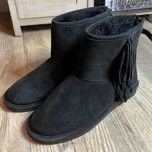 Björndal Josie Black Suede Fringe Boots Sz 10 boho western shearling A00117